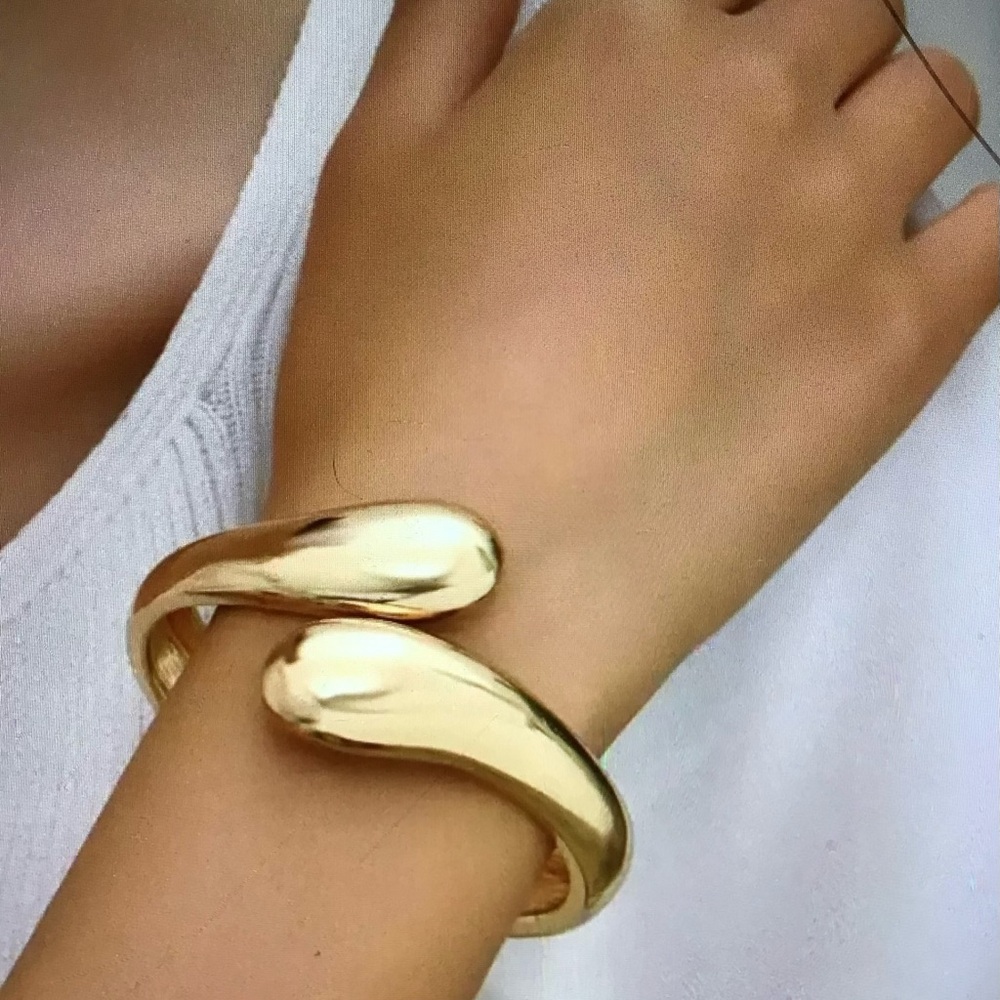 Minimalist Water Drop Design Bracelet